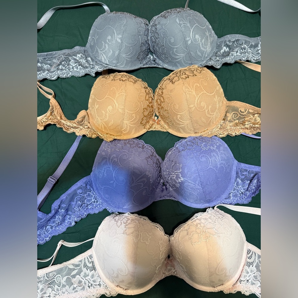 Lace push up bras, 7 colors
$22 each, all for $125